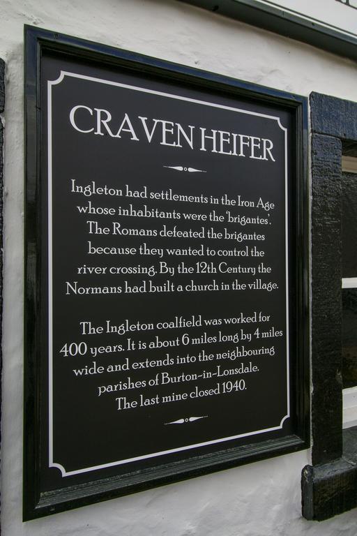 Craven Heifer Hotel Ingleton  Buitenkant foto